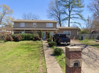 1710 Moss Point Dr, Southaven, MS 38671