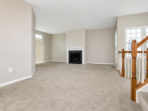 4th image of 44190 Mossy Brook Sq