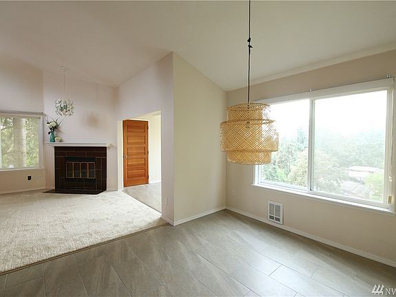 4th image of 4164 128th Ave SE #B5