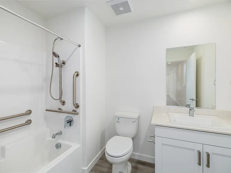 T20 Lofts — Photo 21