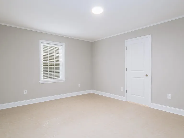 2 Bedroom/1 Bath and 3 Bedroom/2 Bath Quadplex — Photo 41