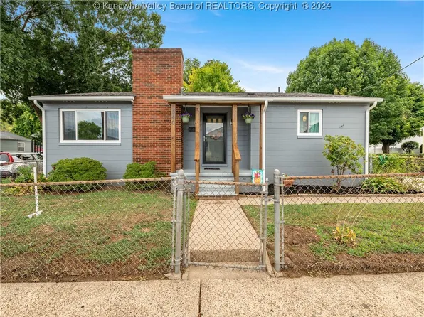 540 19th St, Dunbar, WV 25064