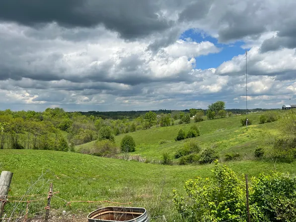 99 Hatcher Rd, Stanford, KY 40484