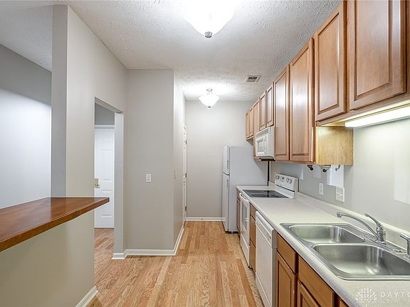 5th image of 2295 Pinnacle Ct APT 103