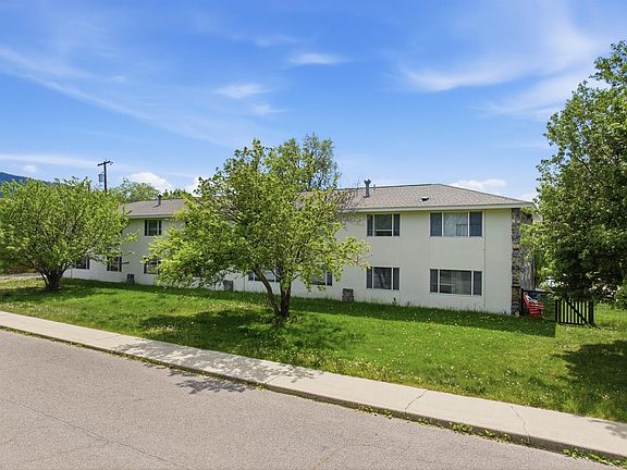 3rd image of 1000 Rollins St APT 4