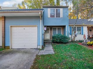 9 Regent Ct, Medford, NJ 08055
