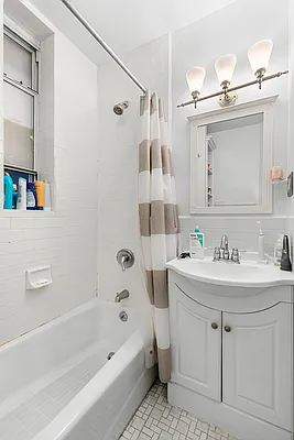 Rented by Corcoran | media 13