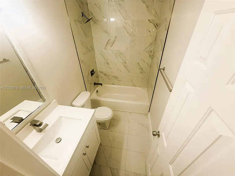 10787 Royal Palm Blvd #5 — Photo 22