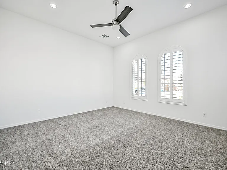 14049 W Desert Hollow Dr — Photo 17