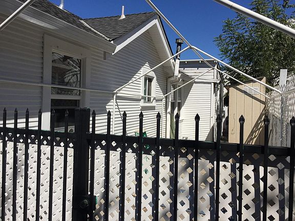 2nd image of 2931 Crocker Ave