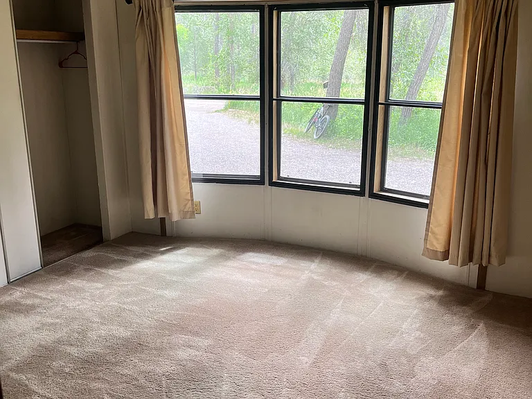 bedroom #1