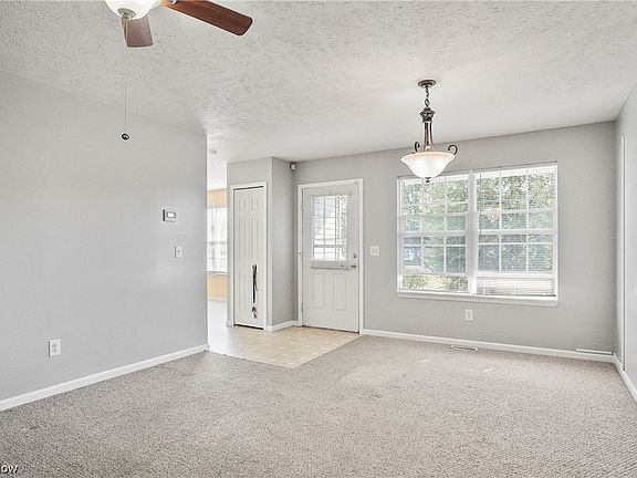 4th image of 670 Sweetnut Ct