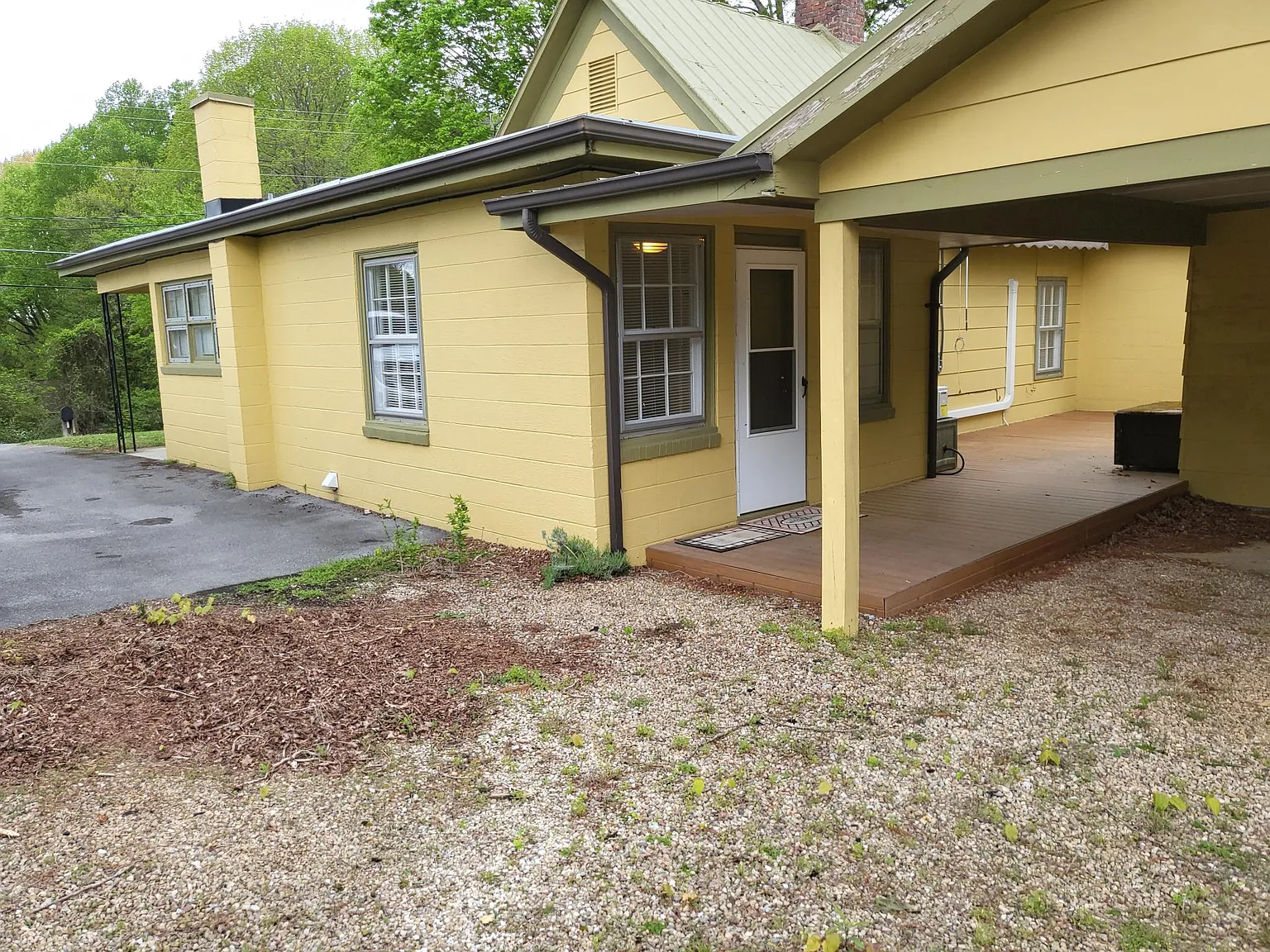 1 bed, 850 sqft, $1,000 — Photo 3