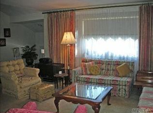 33 Loretta Dr, Syosset, NY 11791