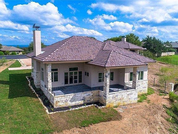 5th image of 1105 Majestic Hills Blvd