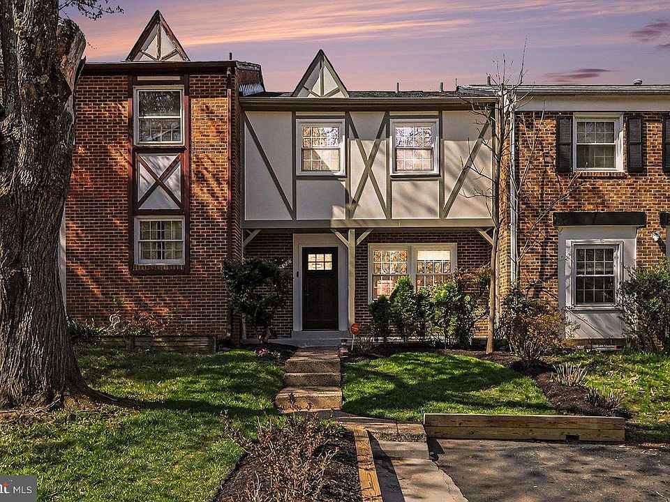 1st image of 6308 Paddington Ln