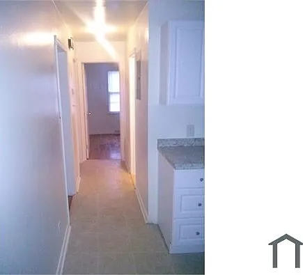 1002 Beaumont Ave — Photo 9