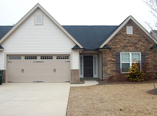 7 Rocking Ct, Greensboro, NC 27405