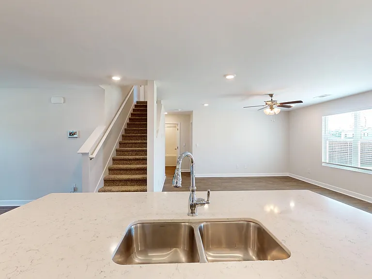 7726 Shaddix St — Photo 8