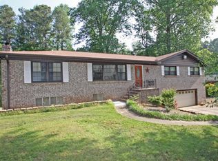1821 Trophy Dr, Marietta, GA 30062