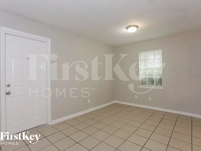 115 Brook Hollow Dr — Photo 7