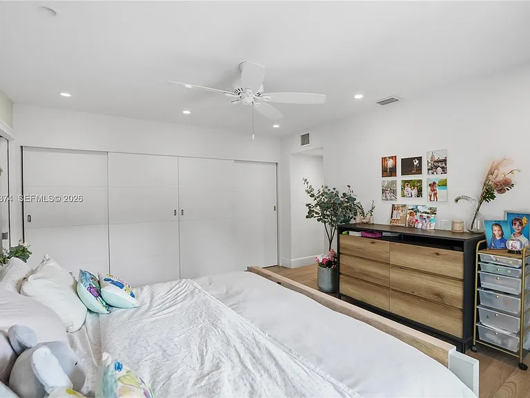 7830 SW 53rd Pl — Photo 11