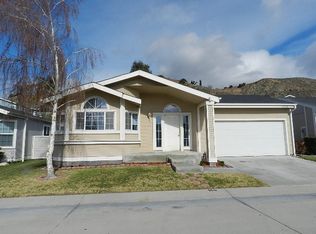 20015 Crestview Dr, Santa Clarita, CA 91351