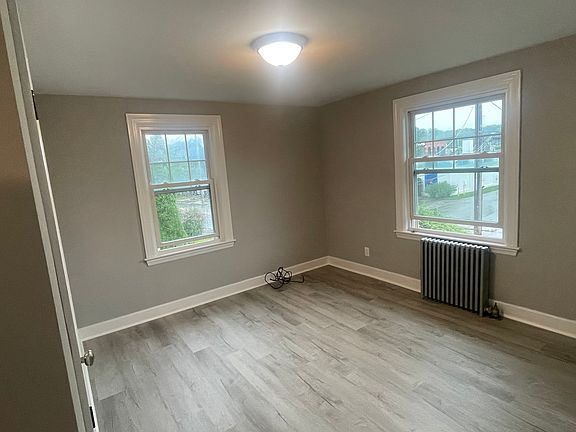 4th image of 7 East St Floor 2