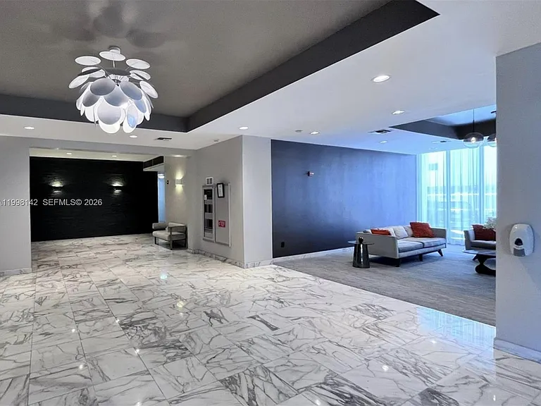 9225 Collins Ave #706 — Photo 28