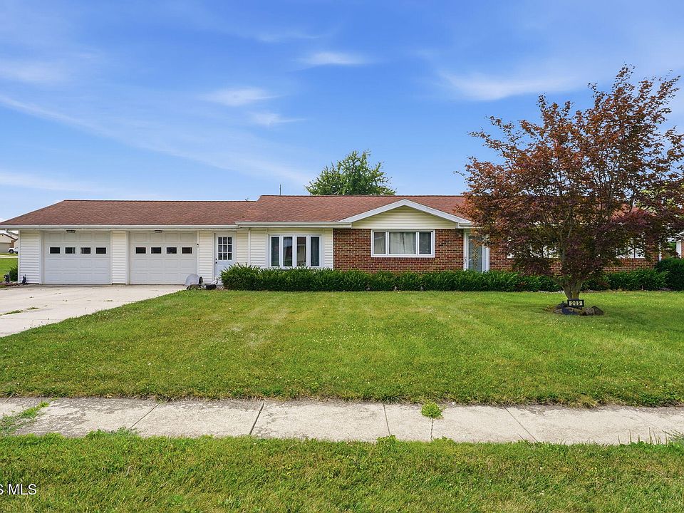 1st image of 205 Beechwood Dr