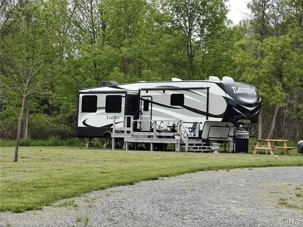 2807 County Road 6, Hammond, NY 13646