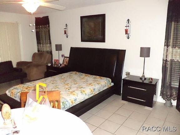 3rd image of 1156 E Oriole Ct