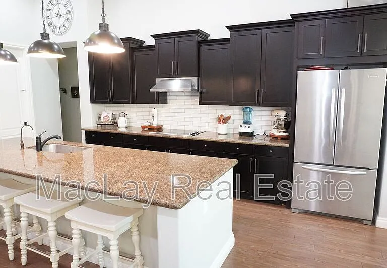 2910 E Wildhorse Dr — Photo 23