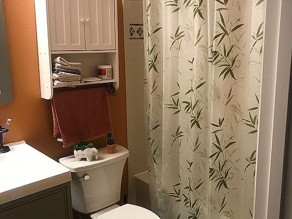 4th image of 2559 Hidden Cove Ln