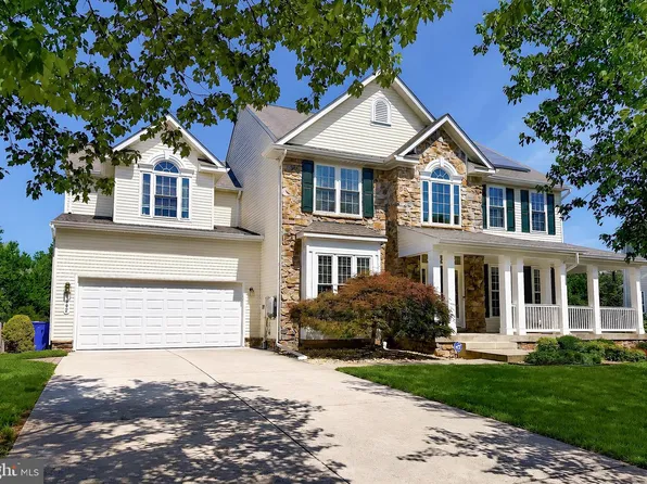 1002 Canterbury Ln, La Plata, MD 20646