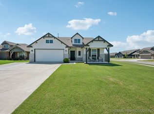 13812 S Hartford Ave, Glenpool, OK 74033