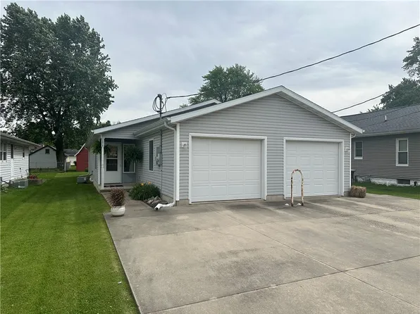 307 W Wernsing Ave #A & B, Effingham, IL 62401