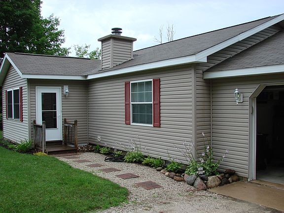 2nd image of 21652 Ridge Rd