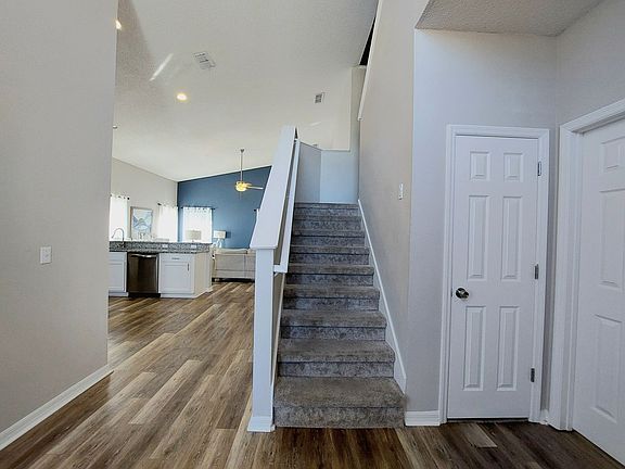 4th image of 602 Bloomingdale Dr