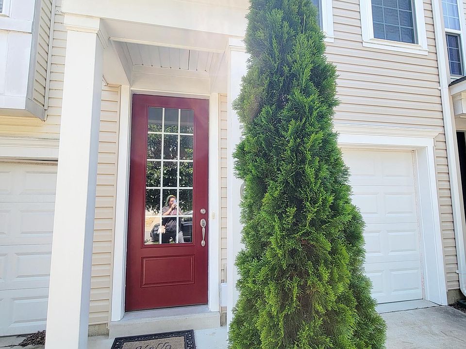 1st image of 23080 Foxglove Way