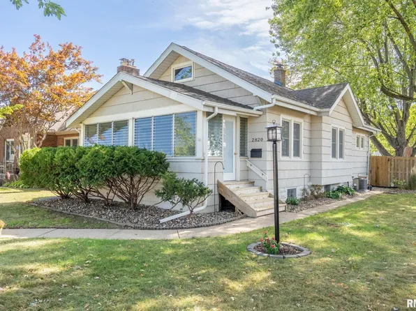 2820 25th Ave #A, Moline, IL 61265