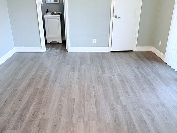 5th image of 500 S Crescent Ave