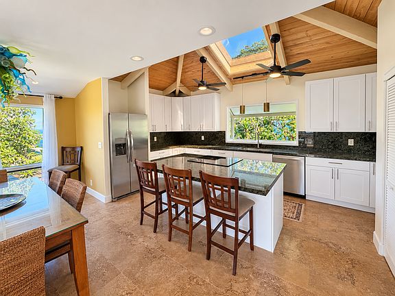 5th image of 15 Hui Rd E Unit A