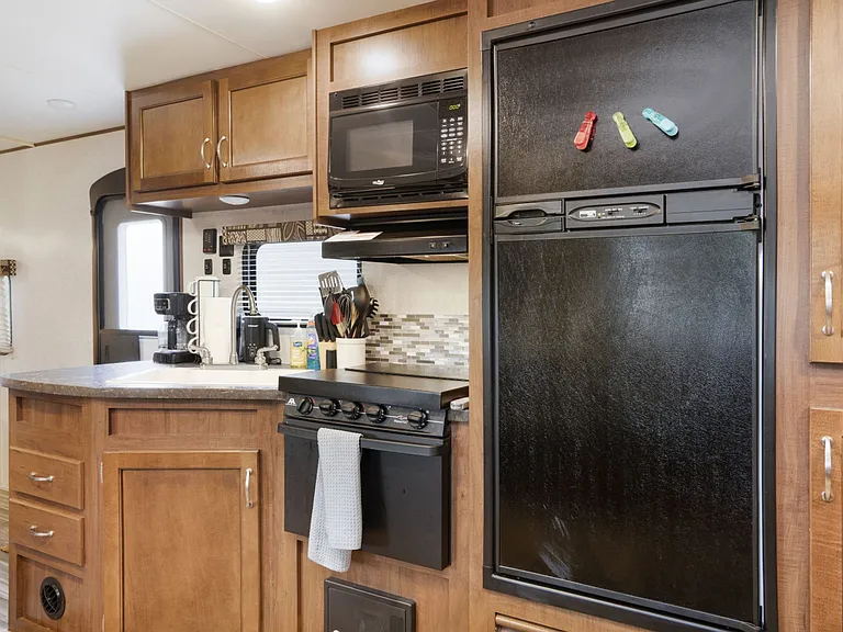 1012 Gary Ave — Photo 7