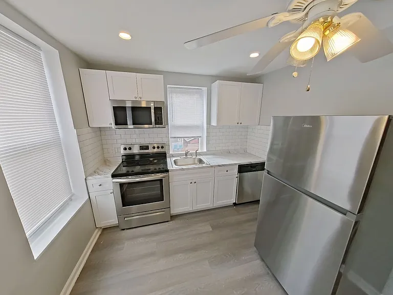 2036 N Gratz St — Photo 13
