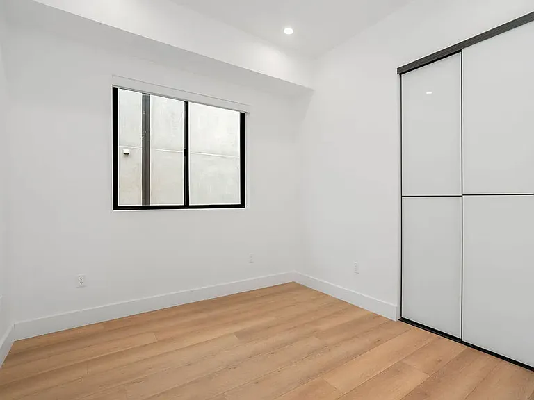 4541 Tujunga Ave — Photo 14