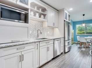 110 Village Walk Dr, Royal Palm Beach, FL 33411