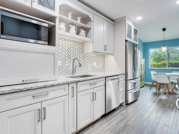 110 Village Walk Drive, Royal Palm Beach, FL 33411