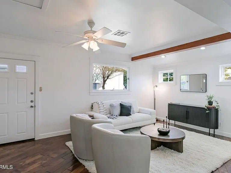 5328 E Pinchot Ave — Photo 5