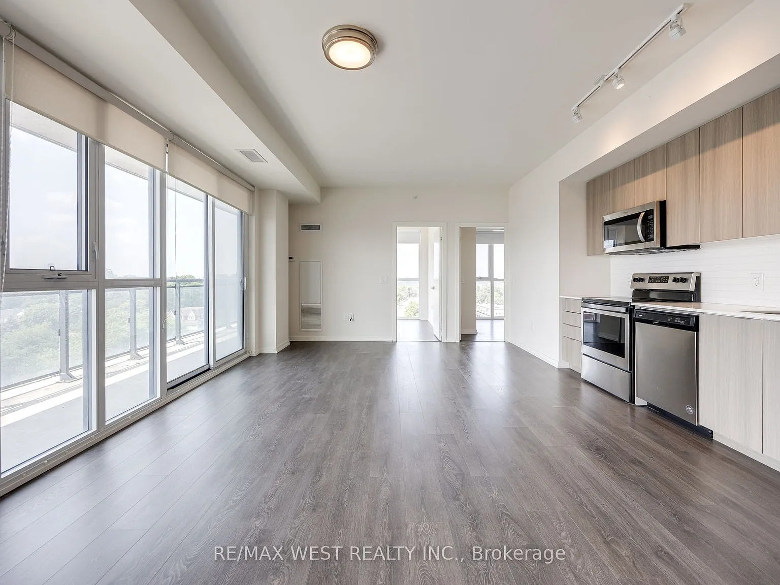 2 bed, $3,100 — Photo 1